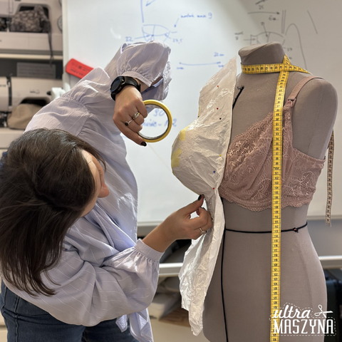 Projektowanie i szycie bielizny poziom 3: biustonosz z fiszbiną