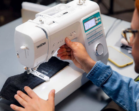 Maszyna do szycia Brother A65