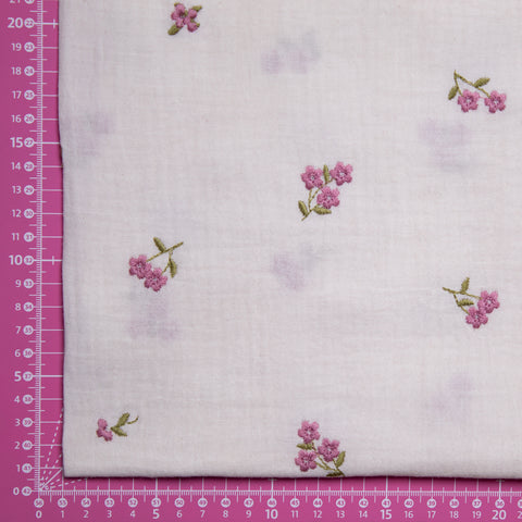 Muślin bawełniany haftowane kwiaty złamanej bieli