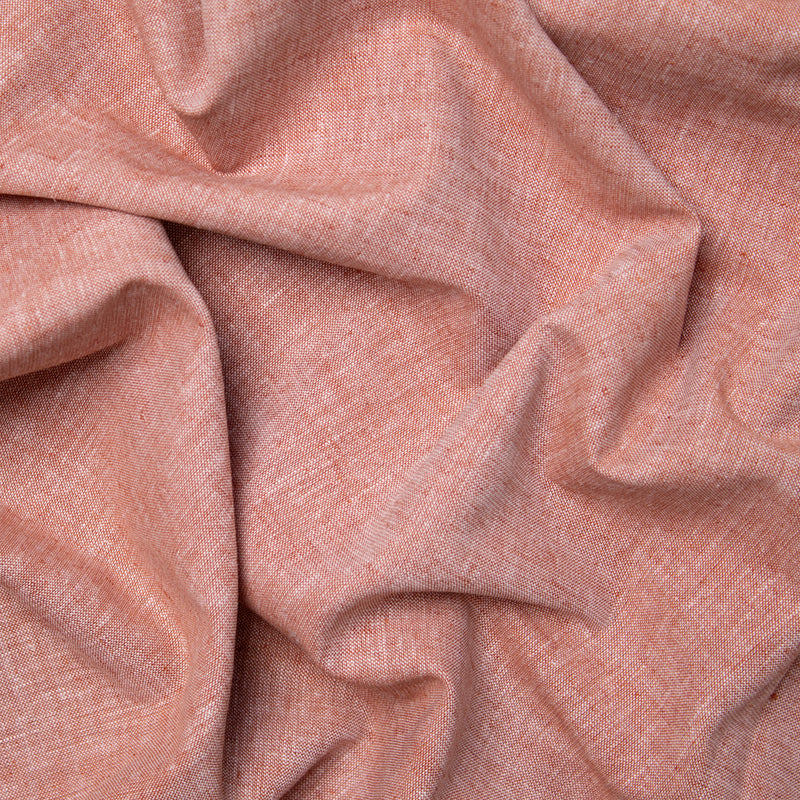 Len z bawełną cynamonowy z widoczną białą nitką