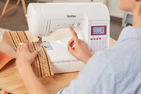 Maszyna do szycia Brother F400