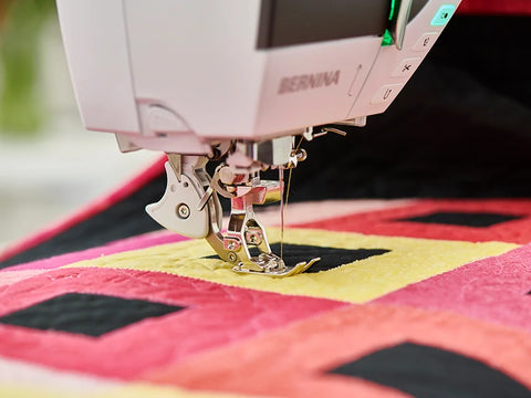 Maszyno-hafciarka Bernina B790 PRO