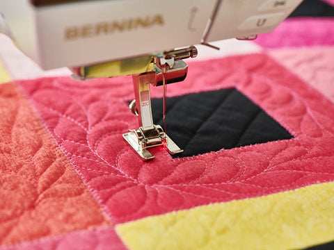 Maszyno-hafciarka Bernina B790 PRO