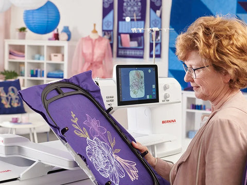 Maszyno-hafciarka Bernina B990