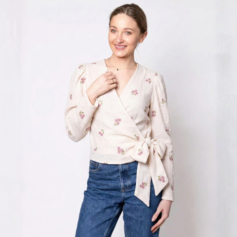 Muślin bawełniany haftowane kwiaty złamanej bieli