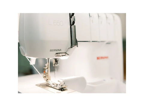 Overlock Bernina L-650 nawlekany powietrzem