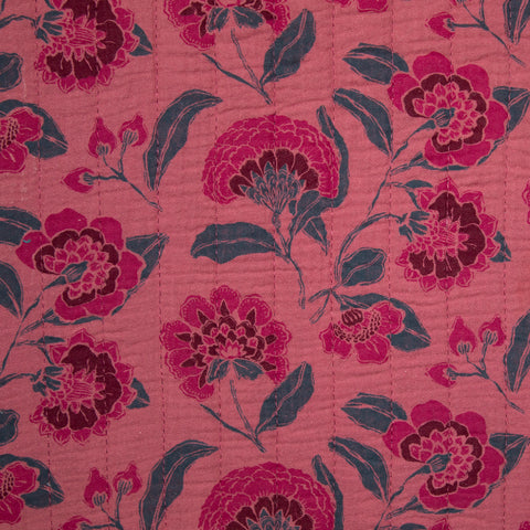 Tkanina pikowana dwustronna kwiaty na zgaszonym różu i zgaszonej szałwii