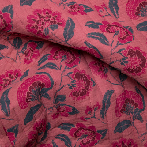 Tkanina pikowana dwustronna kwiaty na zgaszonym różu i zgaszonej szałwii