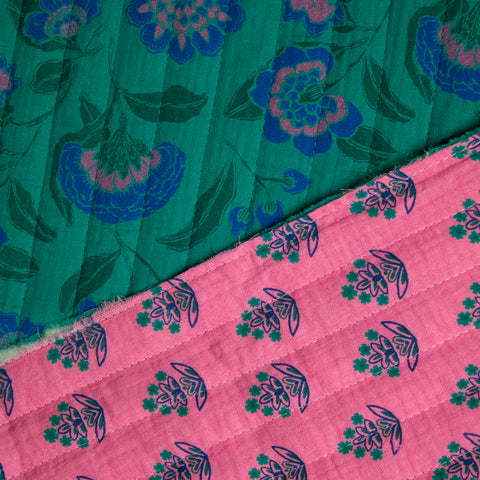 Tkanina pikowana dwustronna kwiaty na turkusie i różu