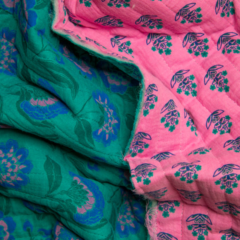 Tkanina pikowana dwustronna kwiaty na turkusie i różu