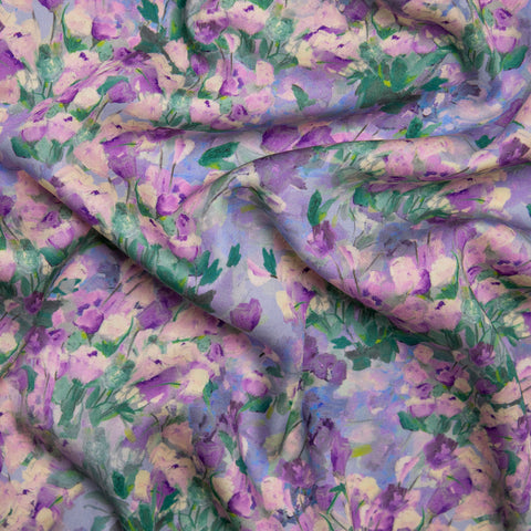 Wiskoza satynowa kwiaty na fiolecie